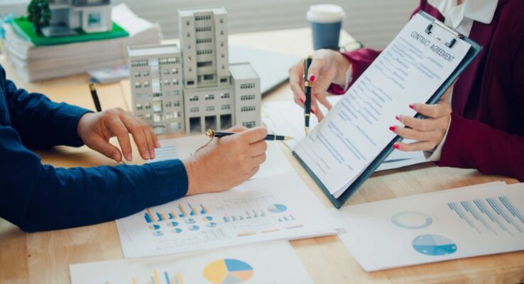 Property Rental Abu Dhabi: Exploring Residential and Commercial Leasing Opportunities 1 Property Rental in Abu Dhabi, property management, tenant services, landlord services, rental agreement, real estate, rental market, Abu Dhabi rental, leasing