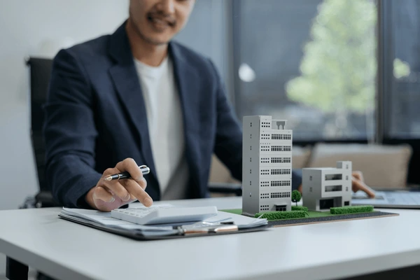 Property Rental in Abu Dhabi, Abu Dhabi tenancy contracts, Tawtheeq registration, tenant rights UAE, residential lease agreement Abu Dhabi, contract termination Abu Dhabi, RDC disputes