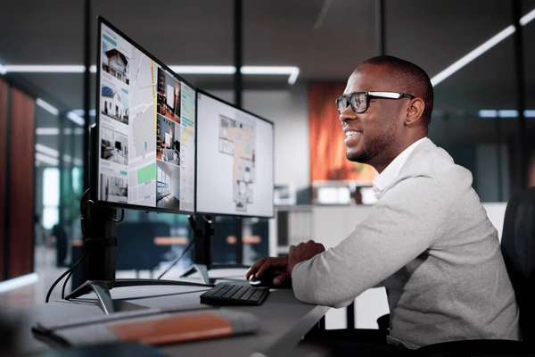 Property Maintenance in Abu Dhabi, facility management Abu Dhabi, outsourced maintenance, in-house maintenance, Abu Dhabi real estate, asset management UAE, cost analysis maintenance