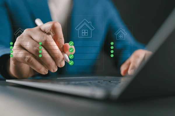 Luxury Property Market in Abu Dhabi, Abu Dhabi ultra-prime real estate, HNW property investment Abu Dhabi, Saadiyat Island villas, Yas Island luxury homes, Abu Dhabi Golden Visa property, wealth migration UAE, Abu Dhabi capital appreciation