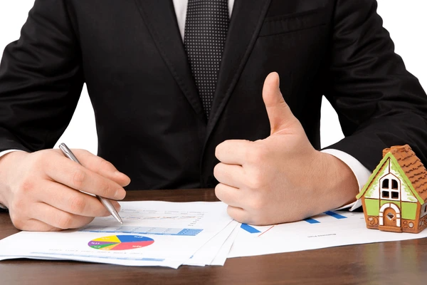 Building Maintenance in Abu Dhabi, building safety standards UAE, Abu Dhabi facility management, maintenance compliance, ADM building regulations, PPM Abu Dhabi, asset management UAE