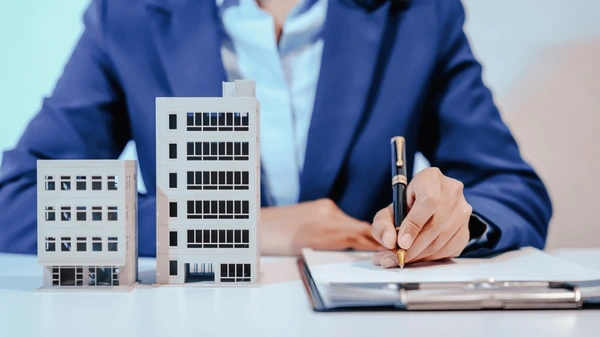 Villa Maintenance in Abu Dhabi, swimming pool maintenance Abu Dhabi, villa upkeep, pool chemical balance, AC maintenance Abu Dhabi, home repair Abu Dhabi, best villa maintenance services