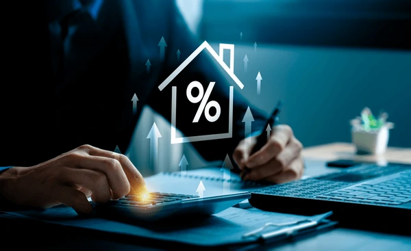 Commercial Property in Abu Dhabi, mixed-use developments, Abu Dhabi real estate, property investment UAE, Al Reem Island commercial, Al Maryah Island investment