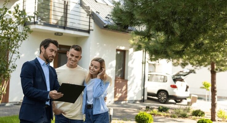 Residential Property in Abu Dhabi, Abu Dhabi real estate, property investment UAE, increase property value Abu Dhabi, home valuation, property resale strategy, Al Reem Island, Yas Island