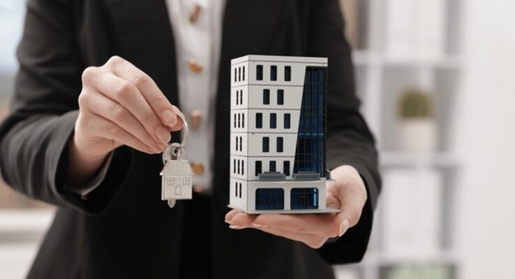 Villa Maintenance in Abu Dhabi, villa maintenance, extreme weather maintenance, Abu Dhabi property care, HVAC preparation, home upkeep UAE, property integrity, desert climate home care